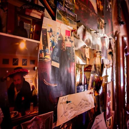 Хостел Todd Tavern Алис-Спрингс Экстерьер фото