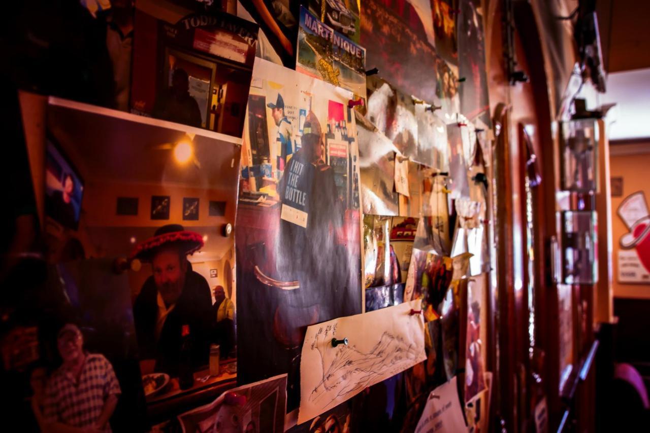 Хостел Todd Tavern Алис-Спрингс Экстерьер фото